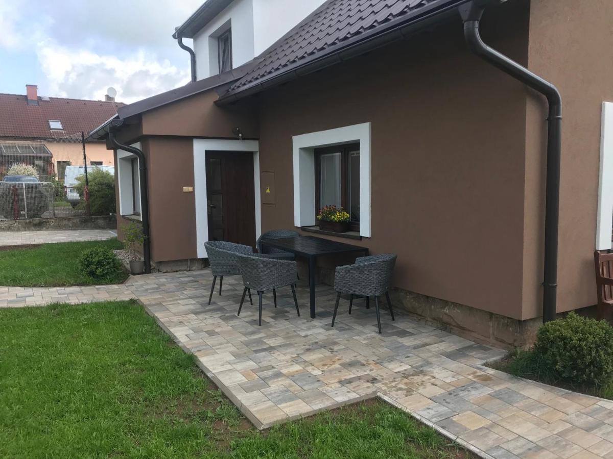 Apartmany U Lipy Tatobity Bagian luar foto